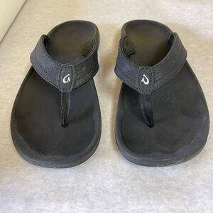Olukai Ohana Black Sandal Size 9